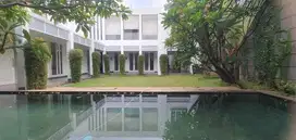 Rumah Impian di Cipete Tipe 796.22 m2 Nyaman dan Siap Huni