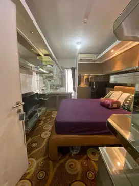 DISEWAKAN APARTEMEN GREENBAY PLUIT TYPE STUDIO FULL FURNISH VIEW LAUT