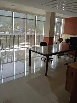 DISEWAKAN PERKANTORAN 10 X 17 X 4 LANTAI - CIDENG - JAKBAR