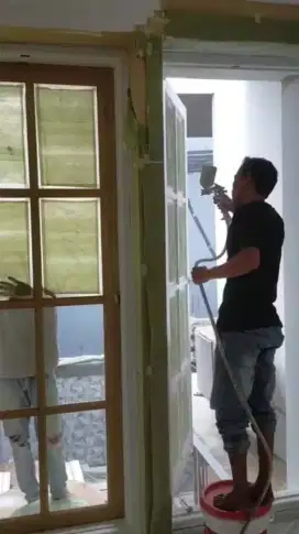 TUKANG CAT PINTU KAYU SEMPROT