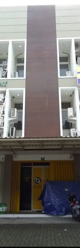 CA249 Dijual Ruko 3 LT Bagus Murah Strategis SHM di Gayungsari