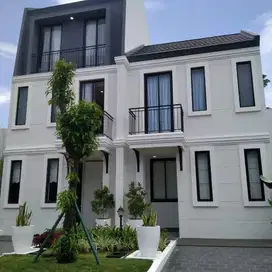 RUMAH 3 LANTAI DI SUMMARECON KOTA MAKASSAR