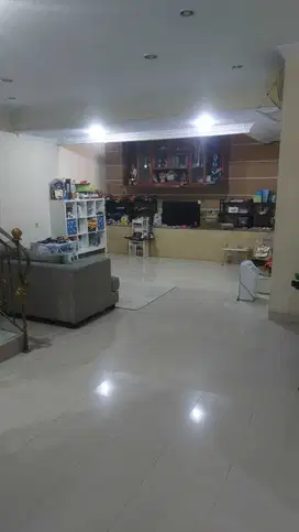 Rumah siap huni di Janur Elok - Kelapa Gading Jakarta Utara
