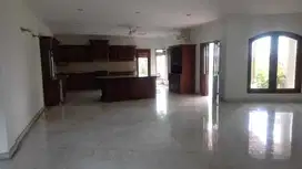Dijual Rumah Mewah di Pondok Indah, Lingkungan Aman dan Nyaman