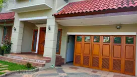 Disewakan Rumah 2 Lantai di Buana Biru Besar Permata Buana