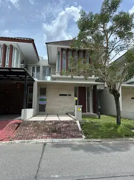 Jual Cepat Murah Rumah 2 Lantai Dengan Lokasi Strategis Elit Pekanbaru