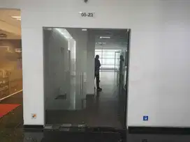 Sewa Kantor Semi Fitted Di wisma 77 Luas 277 sqm Jakarta Barat