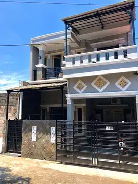 Di jual rumah di komplek margawangi margacinta