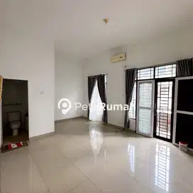 DIJUAL/DISEWA JALAN SUNGGAL KOMPLEK SUNGGAL RESIDENCE (RICKY A)