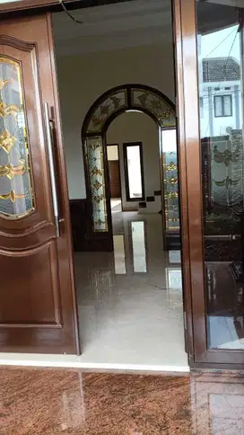 Dijual Rumah Bagus Luas Lokasi Strategis SHM di Jatiwaringin