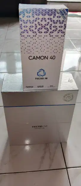 Camon 40 16/256 + Gift Box BNIB New Segel
