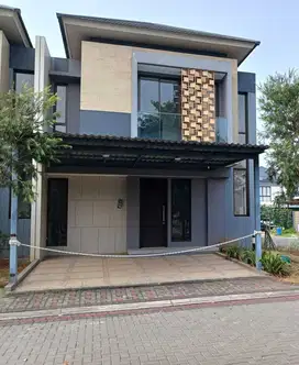 WTS / Dijual Rumah Cantik Hook di The Mozia Cluster Aure, BSD City