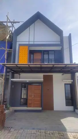 Rumah minimalis nuansa Villa dekat kota baru Parahyangan