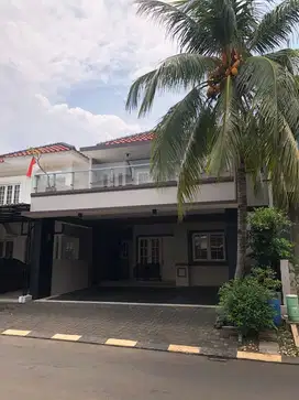Rumah jual bagus dan luas di Kota Wisata, Cibubur