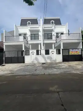 Rumah mewah 3 Lantai Bintaro siap huni