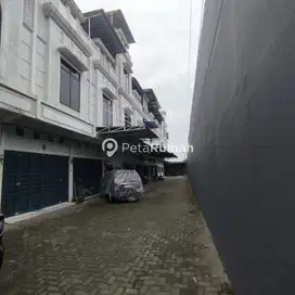 Rumah daerah pancing dalam komplek mentari premiere kota medan