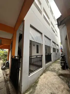Dijual kos2an alam sutra kamar full isi 12 kamar