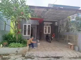 Disewakan rumah keluarga