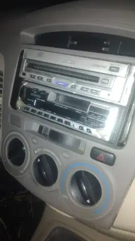 Audio mobil lengkap 1 set