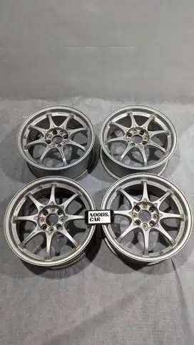RAYS CE28N 16 x 7 et 33