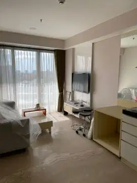 sewa cepat unit baru bagus apartemen landmark residence 1 BR furnished