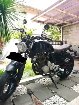 Yamaha Scorpio 225cc Custom