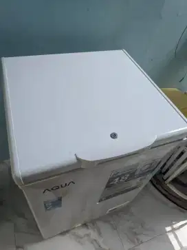 Freezer Aqua (Aqua Chest Freezer)