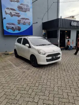 Daihatsu Ayla M 1.0 MT