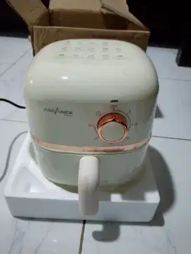 Dilelang Electric Air Fryer merk Advance