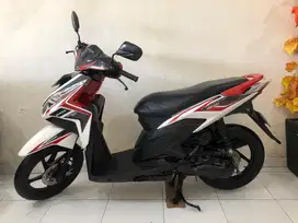 Honda Vario CBS Th.2011 merah puti!!
