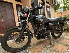 Kawasaki W175 Black Style