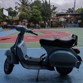 Vespa P150S 1983
