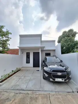 RUMAH SAMPING SERUNI HILLS DEKAT LABSCHOOL, HANYA 1 UNIT SAJA !!