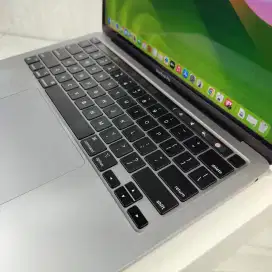 Macbook Pro M1 Ram 8 Ssd 512 layar 13 inch lengkap full set Space Grey