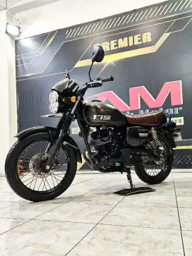 Retro W175 Cafe Grey matte 2019 mulus mewah. Anugerah motor rungkut