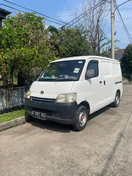 JUAL MOBIL BLIND VAN GRAND MAX 2011