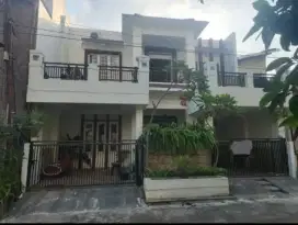 Rumah Mewah di Galaxy