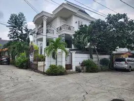 DIJUAL RUMAH DI KELAPA CENGKIR KELAPA GADING SUDAH RENOV