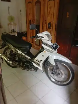 Yamaha Vega ZR white 2012