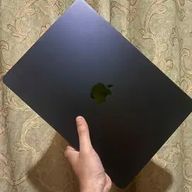 MacBook Air 16/256  2024 Midnight