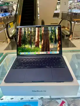 Second Macbook Air M2 MLY33 Midnight 8/256GB iBox