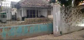 Jual Cepat Rumah Tua Hitung Tanah
Pinggir Jlan Utama Utan Kayu Jaktim