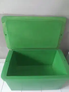 Box penyimpanan Es