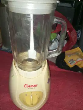Blendeer pelumat makanan cosmos