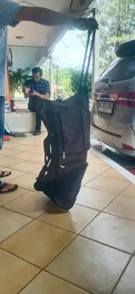 Tas Golf Baru dan Masih Plastik