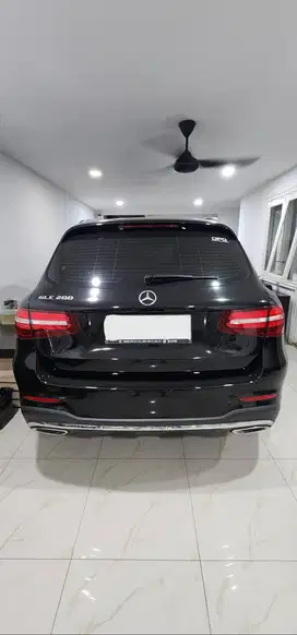 MERCY GLC 200 AMG HITAM MANIS