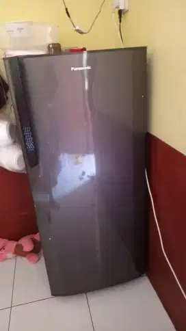 Kulkas panasonic 1 pintu