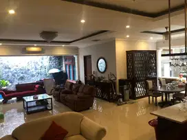 Dijual Cepat! Resto + Rumah Tinggal – Lokasi Strategis Duren Sawit