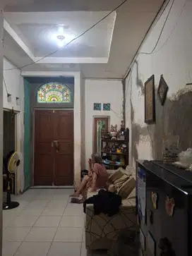 Di jual rumah di kampung kranggan