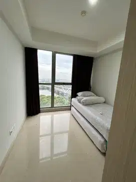 Disewakan apartement gold coast 2+1 luas 90 furnish